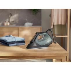 Утюг Electrolux E8SI2-6OG Фото 1