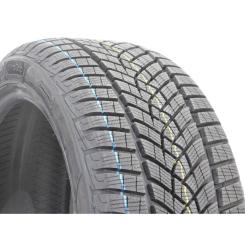 Шина Goodyear Ultra Grip Performance+ 215/50R19 93T Фото 1