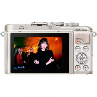 Цифровой фотоаппарат Olympus E-PL9 14-42 mm Pancake Zoom Kit white/silver Фото 2