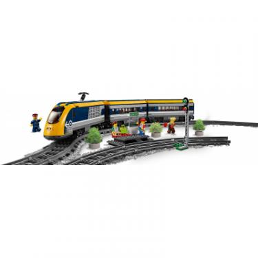 Конструктор LEGO Пасажирский поезд Фото 2