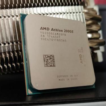 Процессор AMD Athlon ™ 200GE Фото 1