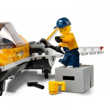 Конструктор LEGO City Great Vehicles Транспортер каскадёрского само Фото 4