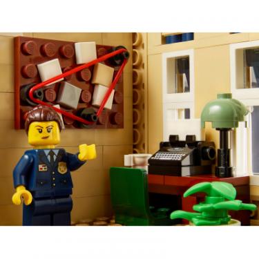 Конструктор LEGO Creator Expert Полицейский участок 2923 деталей Фото 10