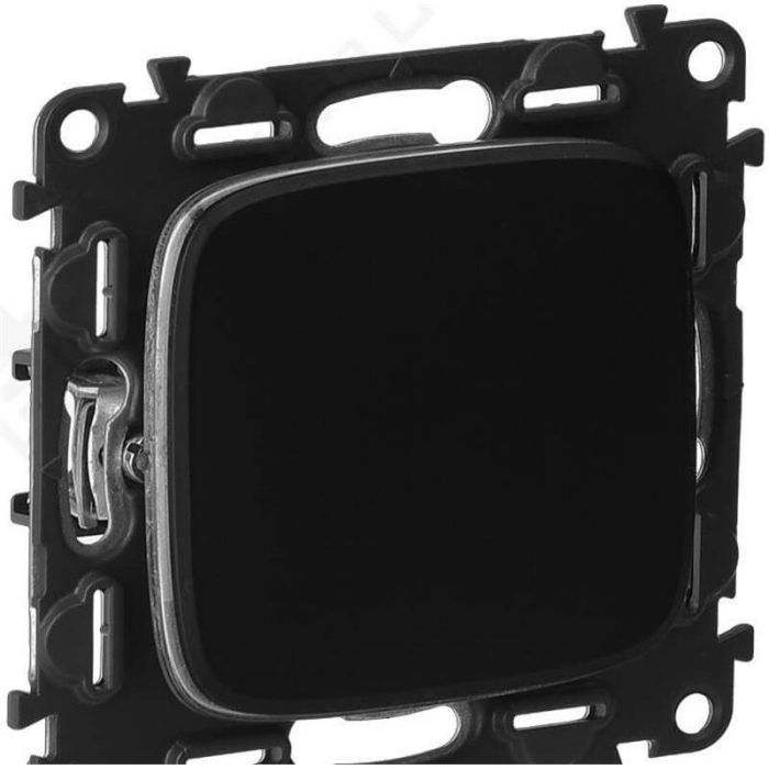 Выключатель Legrand Valena Allure Фото