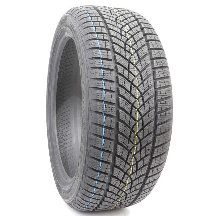 Шина Goodyear Ultra Grip Performance+ 215/50R19 93T Фото